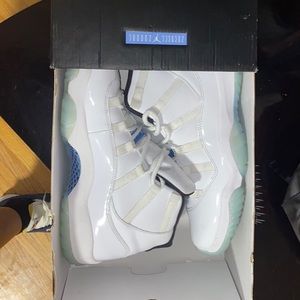 RETRO Jordan 11s Size 11